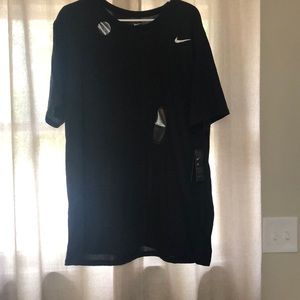NWT Nike men’s black dri fit cotton t shirt